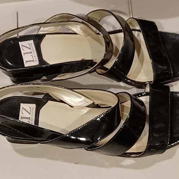 Liz Claiborne shoes - Picture 2 of 4